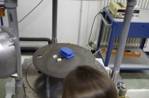 Plates at the vacuum chamber